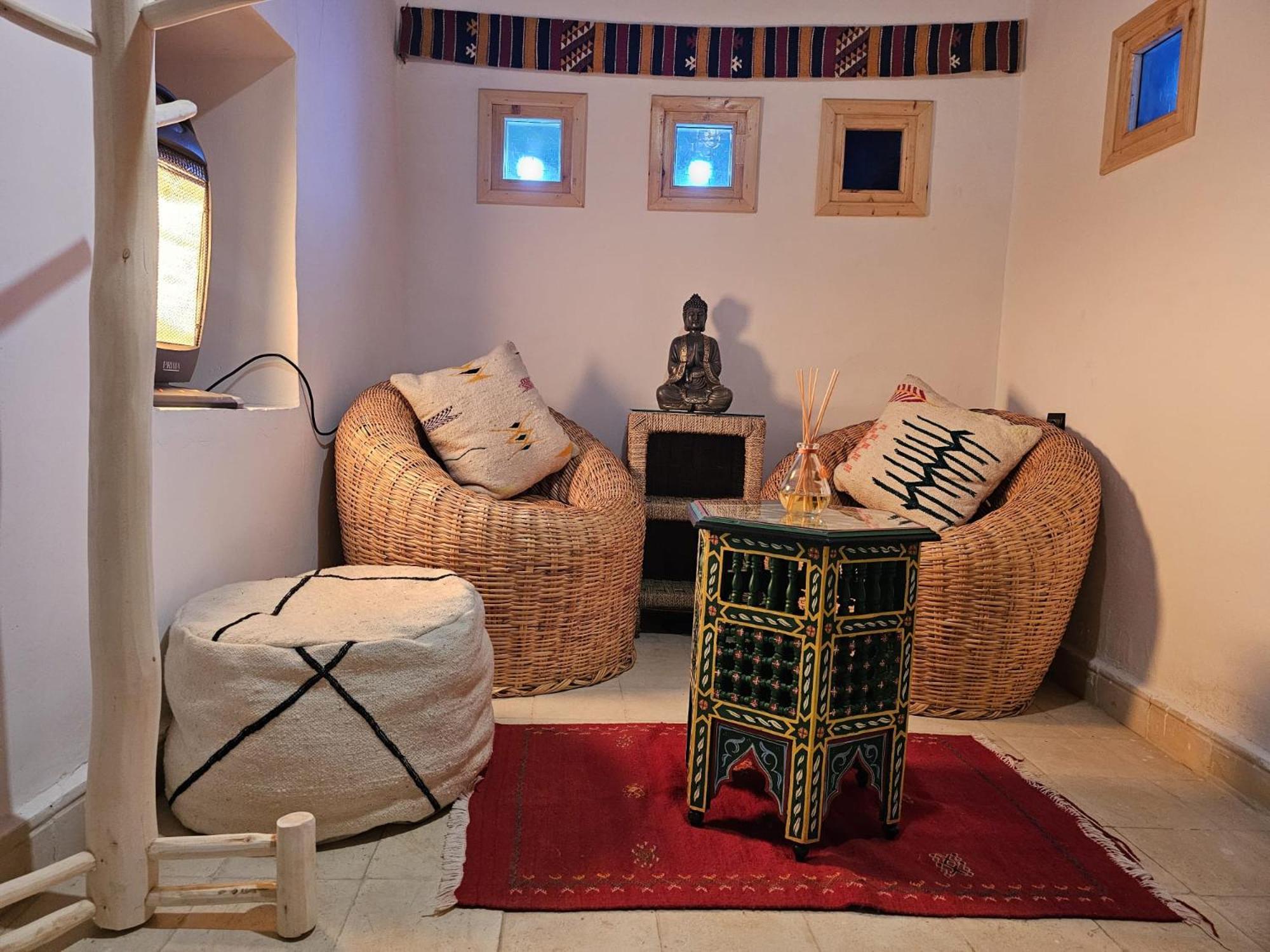 Kasbah La Cigogne Bed & Breakfast Ait Benhaddou Exterior photo